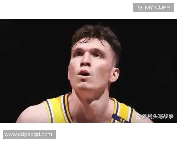 场均丢122分！湖人防卫崩盘，若不动“三巨子”，争冠便是句废话